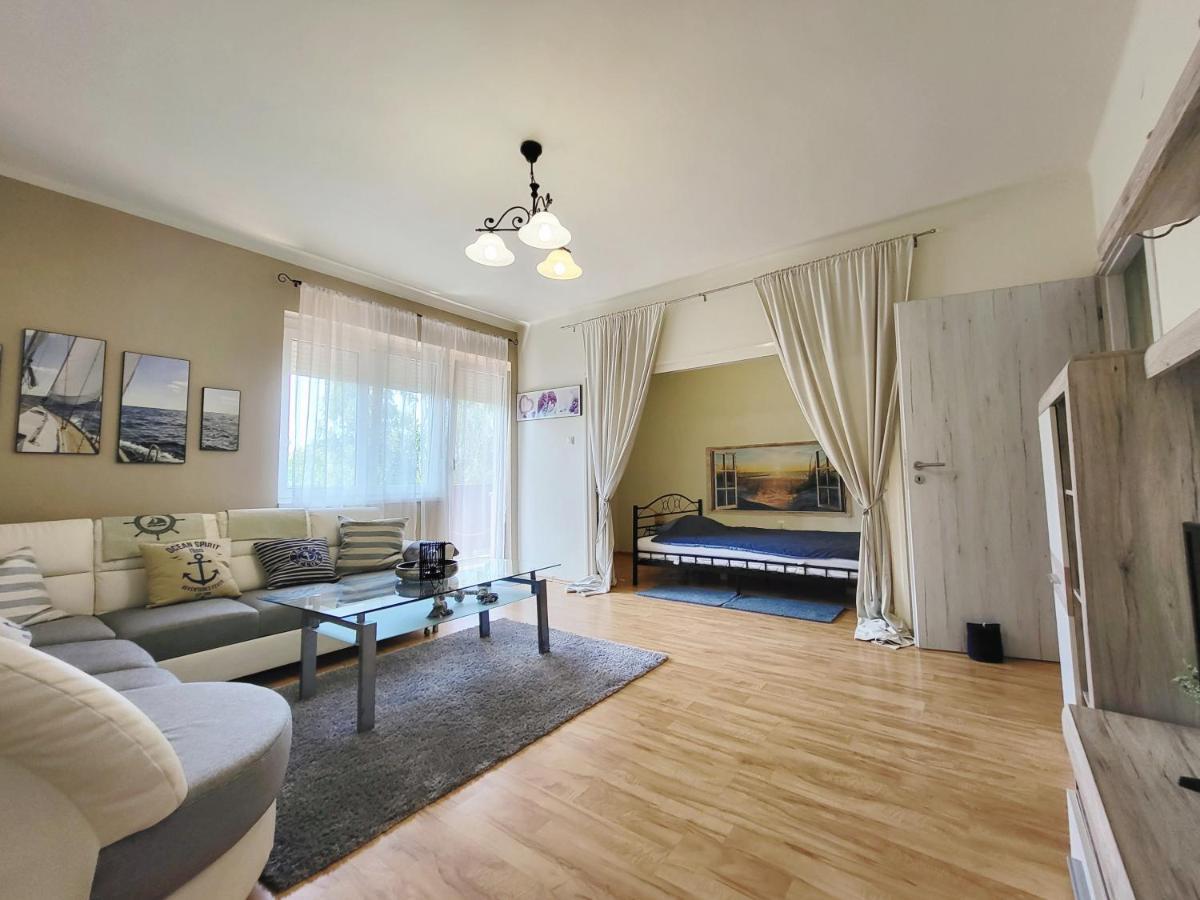 شقة Apartman Balaton كيستاي المظهر الخارجي الصورة